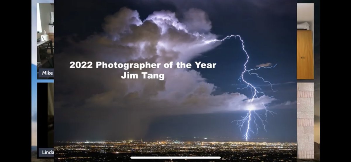 Congrats @wxmann for the Photograoher of the Year trophy by @thestormys 👏🏆