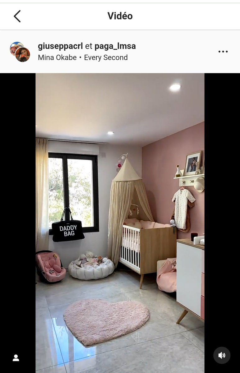 WantedAuntie's tweet image. #millajasmine c quoi ça ? 😂

Les autres dites rien! 

#giuseppa #paga