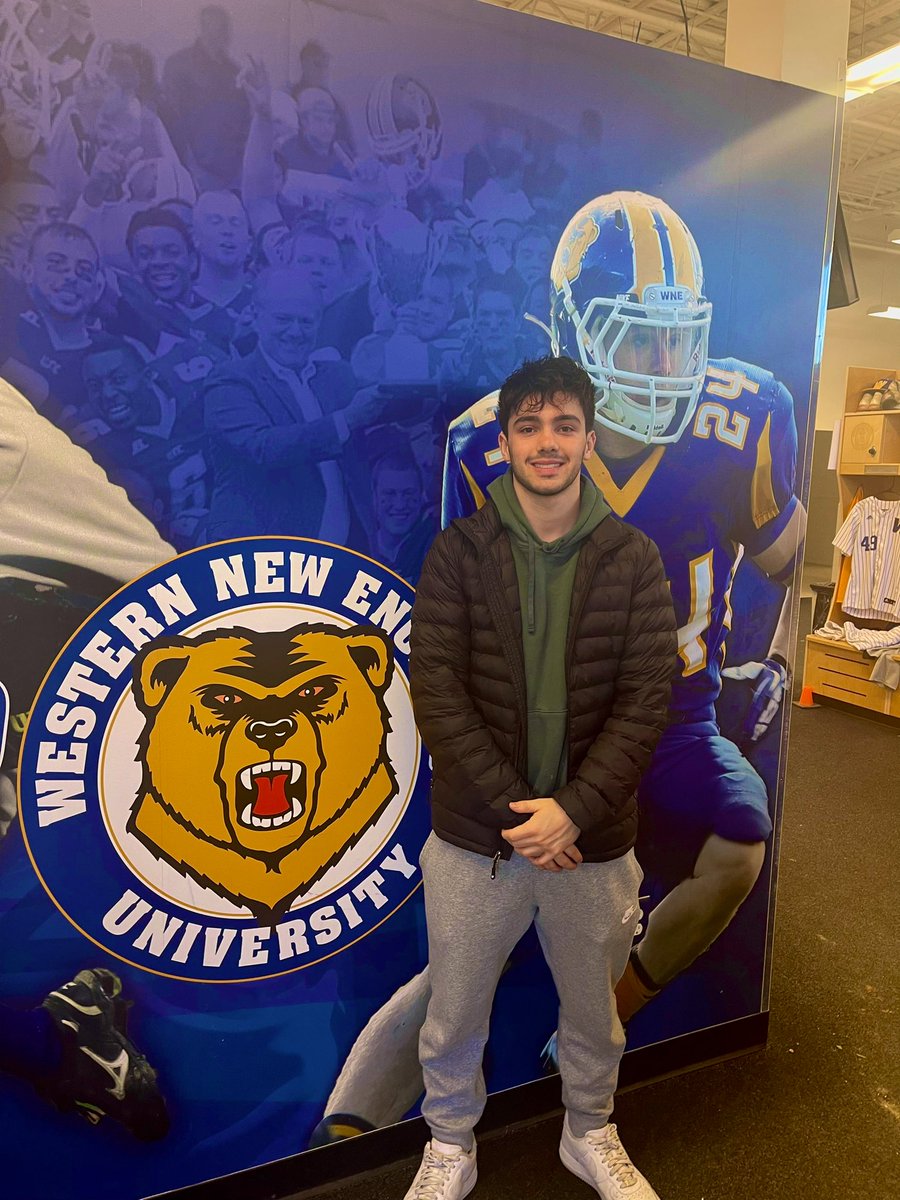 B8Reed's tweet photo. Thank you to Western New England University and @Coach_EhornJr for the tour and visit of campus. Had a great time and looking forward to coming back for camp. 

@CrotonAthletics @CHHSTigersBball @WNEFB https://t.co/4WzGveJFoe