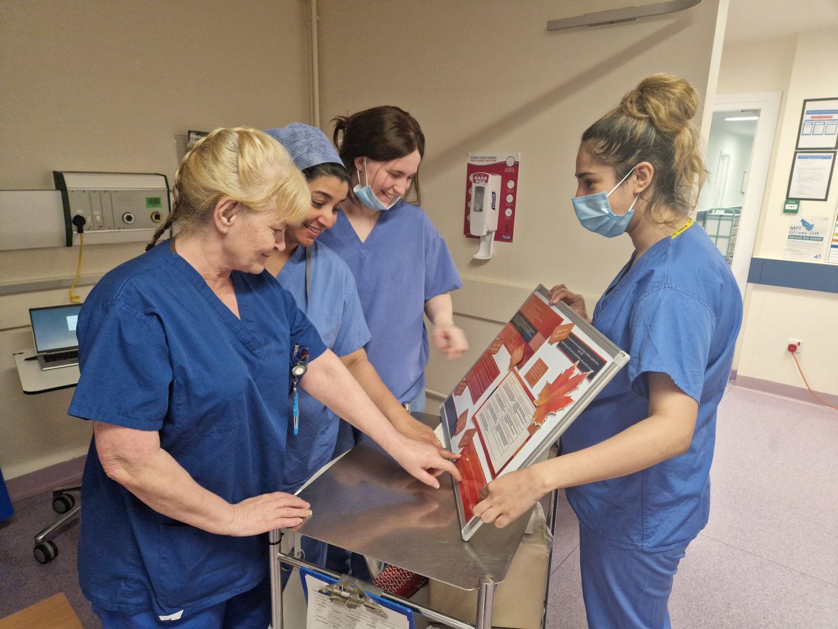 Final Year MSc Student Nurse Aiysha undertaking a Falls Risk mini teaching session, excellent collaboration and lots of confidence. The future's safe in Aiysha's hands #uom #Nursing @MFT_PRET @RNLouiseWareing @kellysgriffin @BijumathewPhil1 @markkeegan24 @AnimaAnnie @Emmamotty