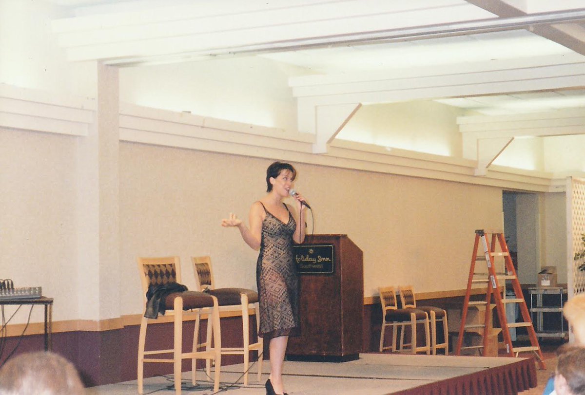 IsolinearQuips's tweet image. I’m missing the old days when #startrek conventions were held in random hotels all over the country. #chasemasterson #ds9