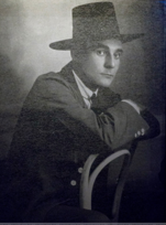 #TodayInHistory April 11, 1912, 1st Class Survivor – Alfred Nourney from Germany Sent his mother a postcard “Dear Mother I’m so happy being first class! I already know some nice people! A Diamondking! Mr Astor, one of the wealthiest Americans is on board! Thousand Kisses Alfred”