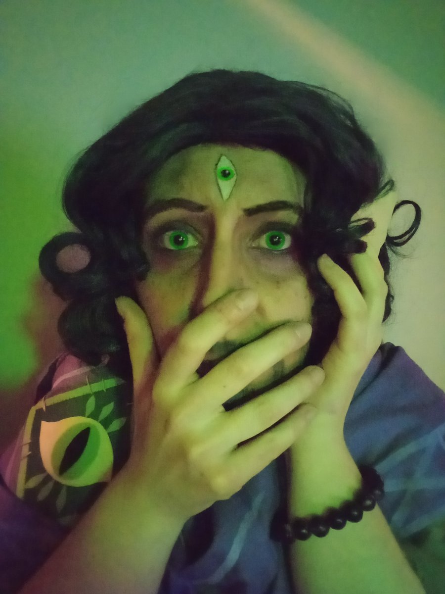NearlyAlmostDed's tweet photo. TOH finale in 5 days and I'm already losing my mind!
Here are some old pics of my Oracle!Bruno cosplay, I think it's the right time to post them ✌️
Oracle!Bruno is ramshackledtrickster 's idea, find them on tumblr
#TOH #TheOwlHouse #Encanto #Brunomadrigal
#oraclecoven #cosplay https://t.co/oH3P9wMv4y