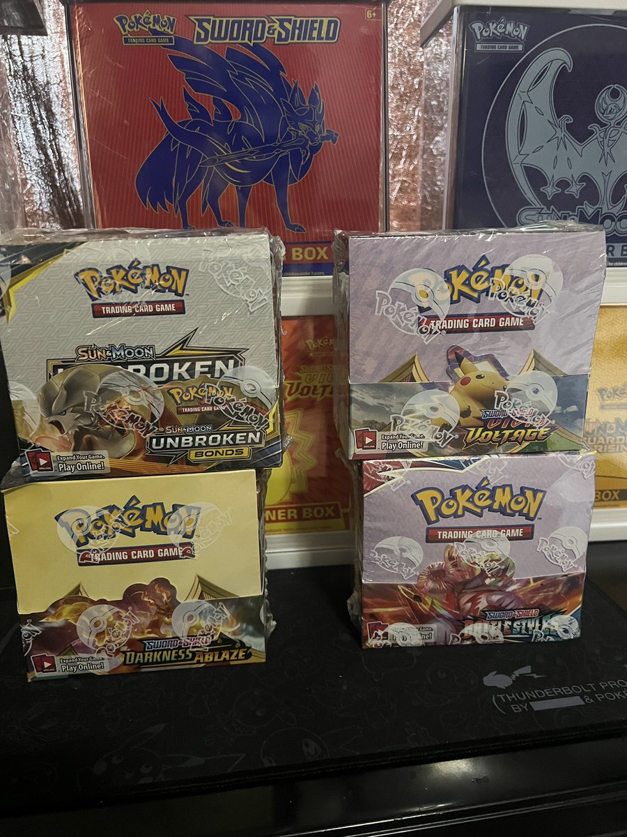RichHomieDalt's tweet photo. Pictured below is what I have SEALED, looking to move as a lot. DM if you’re interested @PokemonBST @PokemonTCGDrops @CTPokemonTCG @PokemonTCGStan https://t.co/k9TXnHvsrR
