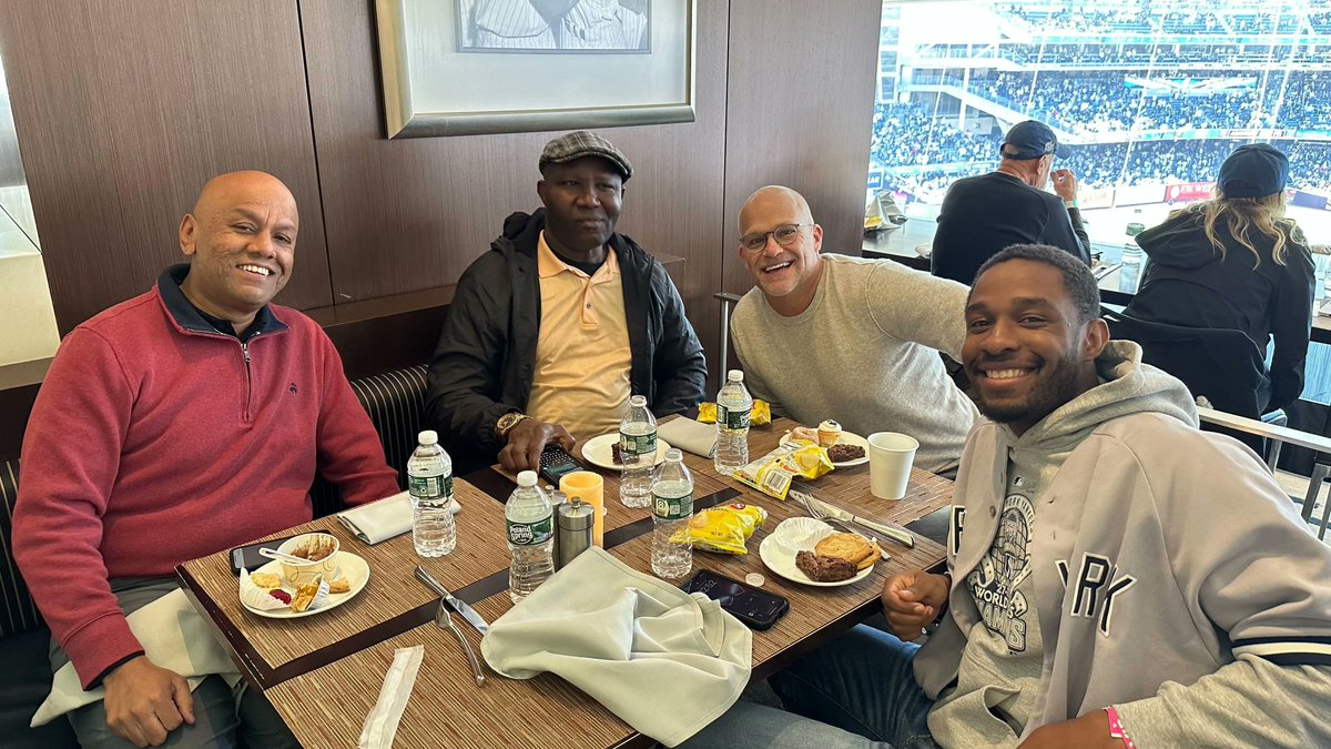 What a grand slam! We are grateful to everyone who came out to Selector's MLB event on March 30th and brought the energy to make it an epic success! We couldn't ask for a better group to share this unforgettable day. Thanks for bringing your A-game and making it a great event!
