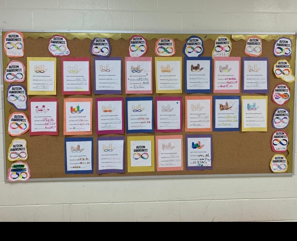 Nicholas_TCDSB's tweet image. Autism awareness ELP class