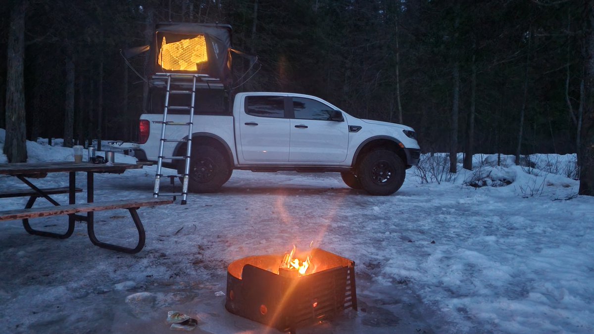 TalonsBaseCamp's tweet photo. First night testing out the IKamper in winter conditions. ❄️ Was a great night!

#overlanding #rtt #wintercamping #solocamping #IKamper #fordranger https://t.co/2xSK8EAksE