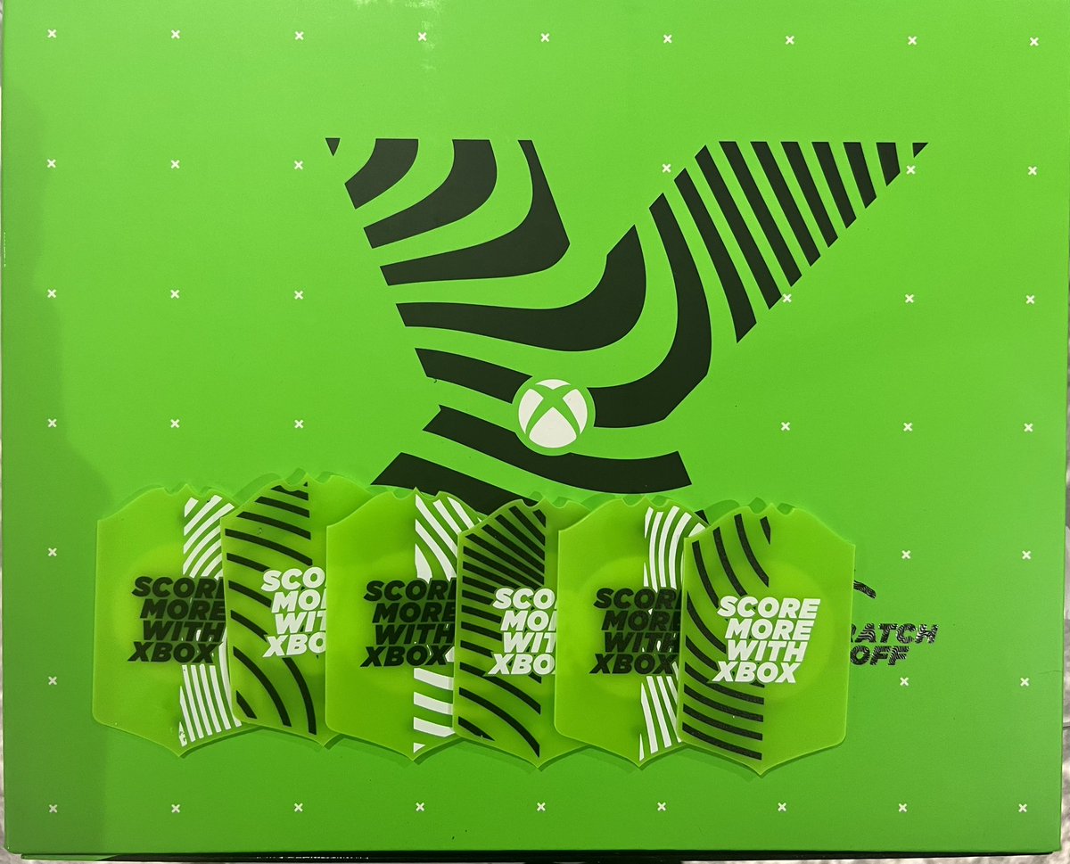 Had so much fun opening the <a href="/xboxuk/">Xbox UK</a> package on stream &amp; finding FUT Point giveaways to give to my community.

2x 2800, 3x 5900, 1x 12,000. 

To Enter: 

Follow <a href="/ShaunaGames/">ShaunaGames</a> 
RT this tweet 

Goodluck 💚 #Scoremorewithxbox