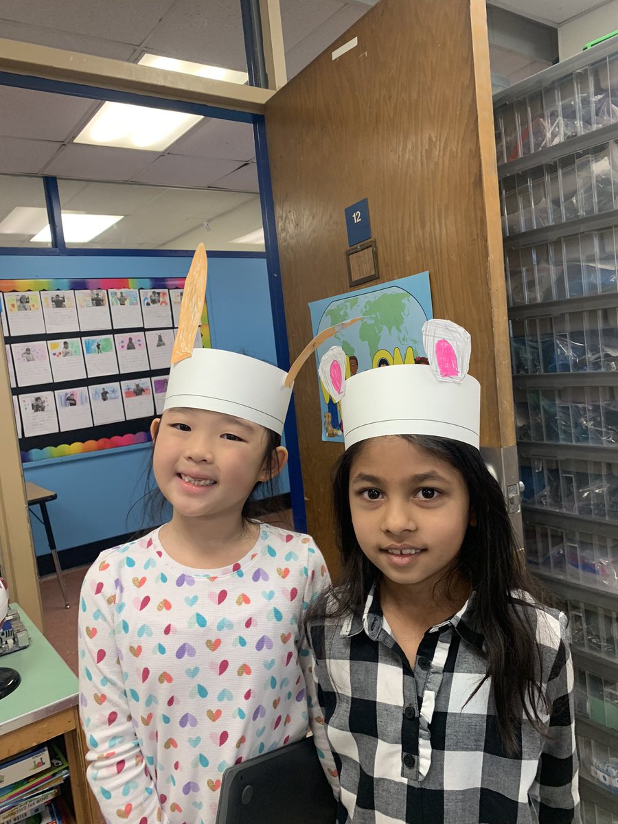 llombardi2009's tweet photo. Today in our PLTW Enrichment lesson with Mrs. Lamarca, we studied the structure and function of animal ears! Designs Inspired by Nature! @PLTWorg @DentonDucks @DentonAvenueAP #pltw #engineeranddesign https://t.co/sG87uk2ZS3