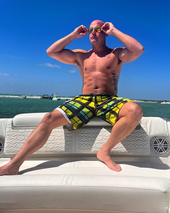 What&rsquo;s that? Another collaboration on the horizon? Who do you think it is? Tag who you want to see me<a href="/tag/of"class="tags"><span>#of</span></a><a href="/tag/dilf"class="tags"><span>#dilf</span></a><a href="/tag/collab"class="tags"><span>#collab</span></a><a href="/tag/hotwives"class="tags"><span>#hotwives</span></a><a href="/tag/onlyfans"class="tags"><span>#onlyfans</span></a>