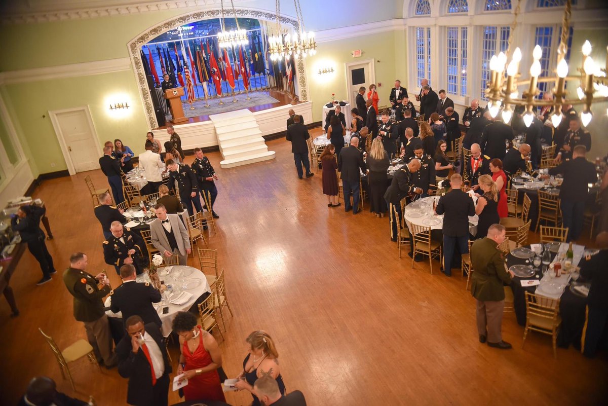 teamcastle's tweet photo. Here are a few highlights from this weekend's Senior Leader/Spouse Summit in Vicksburg, MS at @Teamcastle HQ. #BuildToServe #Leaders
@USArmyReserve @USArmy @USARPAC @ChiefUSAR @ArmyReserveCSM @USACEHQ @USAEnReg @FamilyPrograms @usarec @ARCGOfficial @416thTEC @vburgchamber https://t.co/r9cLZqiGpU