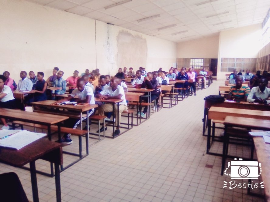 CDJI12's tweet photo. Pour évaluer l'état d'avancement des activités de leurs trois coopératives #CDJI , #CFOH et #COIDA, les jeunes universitaires natifs de @MwaroProvince se sont réunis au campus Rohero, ce 02/4/2023. Déterminés envers l'entrepreneuriat, ils affirment que l'union fait la force https://t.co/lXqq17DBEP