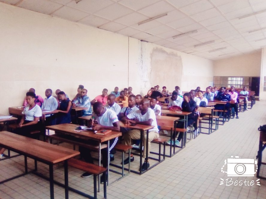 CDJI12's tweet photo. Pour évaluer l'état d'avancement des activités de leurs trois coopératives #CDJI , #CFOH et #COIDA, les jeunes universitaires natifs de @MwaroProvince se sont réunis au campus Rohero, ce 02/4/2023. Déterminés envers l'entrepreneuriat, ils affirment que l'union fait la force https://t.co/lXqq17DBEP