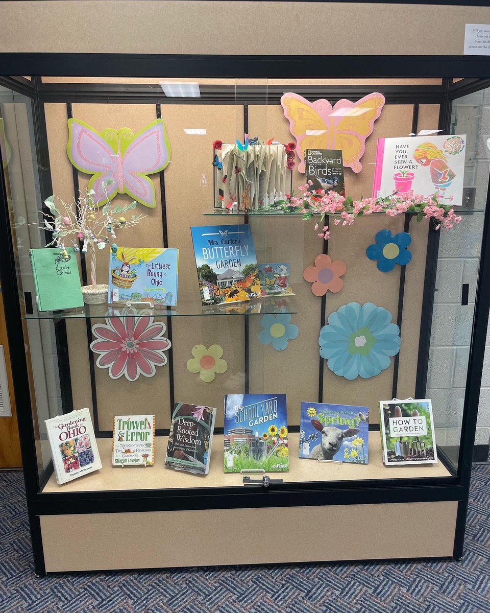 Watson_Library's tweet image. Spring and Poetry Month are off to a great start! Come see the displays and check some books out for your enjoyment!!