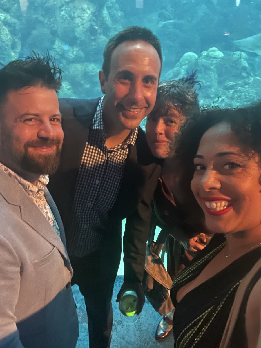 SISTASYPHER's tweet photo. Our first friend in #Tampa was @WeatherProf. What a magical evening with the friends and family of @JaneGoodallInst and @RootsandShoots ! https://t.co/0cDSpUkknj