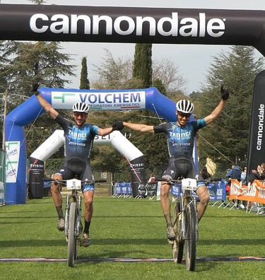 chiaro20's tweet photo. Gli arrivi che ci piacciono….
🥇@diegoro_89 
🥈io 
#GfcolliCortonesi https://t.co/ZKZG1U9eBr