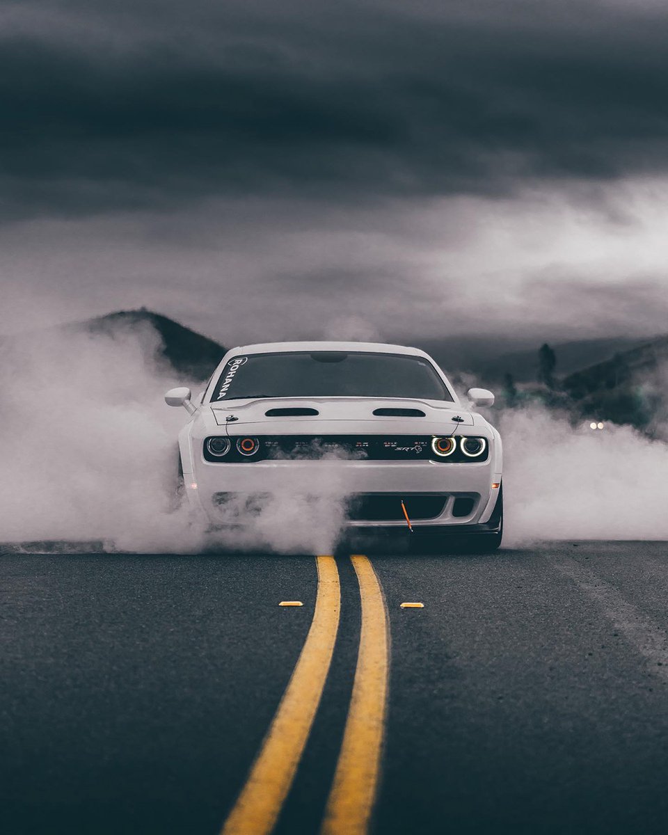 CARiD_com's tweet photo. Eyes on the prize.
#caridmusclecar #musclecars #SuperCars #DodgeChallenger #dodge #challenger #mopar #srt #hemi #moparornocar #hellcat #moparfam #thatsmydodge #musclecar #srt8 #rt #dodgeofficial #chrysler #viper #supercharged #ford #demon #carguys #carsofinstagram #demonsrt https://t.co/USJtpL9RdO