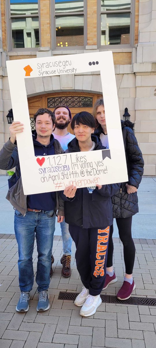SyracuseGEU's tweet photo. There are only a few more hours of voting today!! Make sure to head to the Dome and cast your UNION YES vote 🗳️ #UnionYesatSU https://t.co/h17x1t0y3n