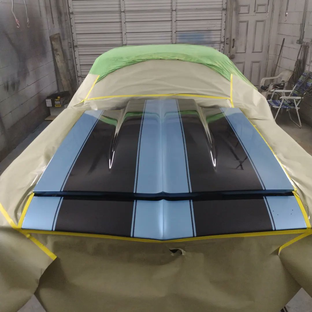 Strips down now for the buffing and polishing!!