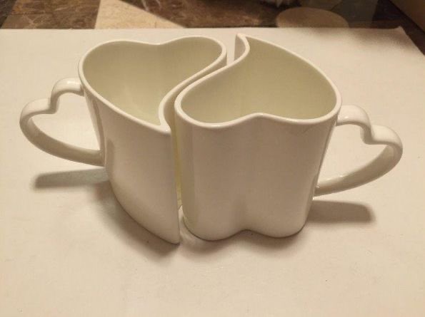 SoftnessDaily's tweet photo. who wants to get matching mugs? π https://t.co/MUENtdDQIA
