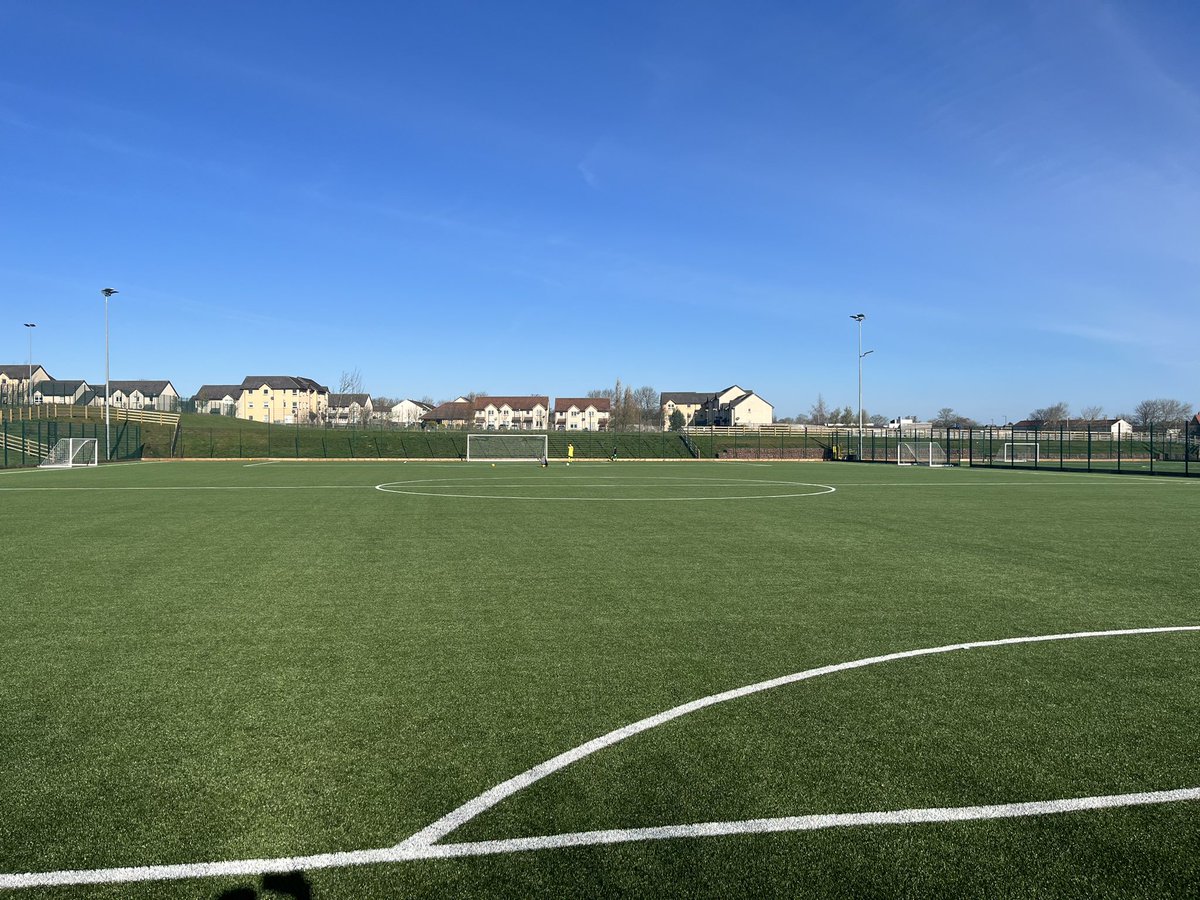 mandrewsgk's tweet photo. Great first day for the GKs at the Easter camp poltonhall⚽️🧤🥅☀️#MAGK https://t.co/0WYOhvdazZ