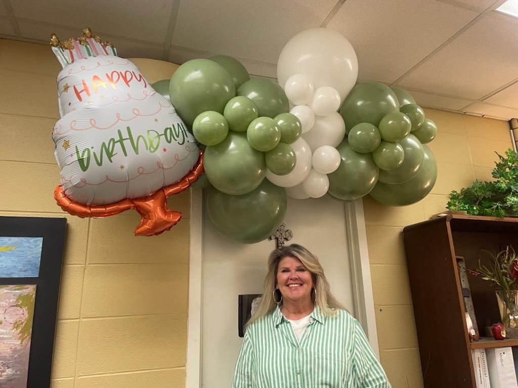 HSChargers's tweet photo. Help us wish Mrs. Hadaway a very Happy birthday (yesterday)!

In addition, it is #AssistantPrincipalWeek! We would not know what to do without this lady! 

🧡⚡️💙

#lilChargers #ChargerNation #theHope #BetterTogether #TeamDCS https://t.co/gsb4hltqsD
