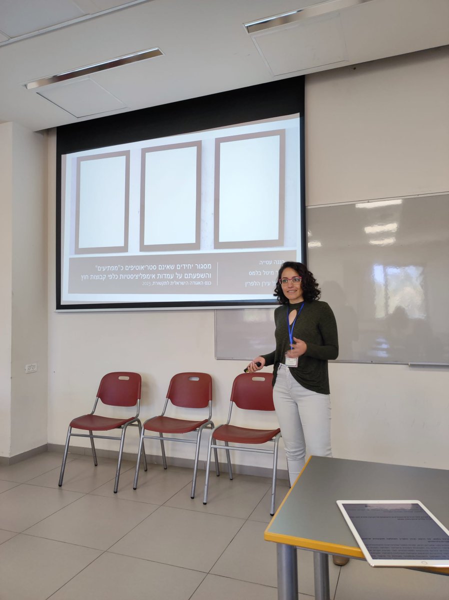 RenanaAtia's tweet photo. Drove two hours each way to the @IsraeliComm 25th annual meeting, where I talked about the effect of framing counter-stereotypes as surprising on intergroup relations
@HujiComm @PICRLab #stereotypes #MediaFrames #MediaStudies https://t.co/tNdIEwL04V