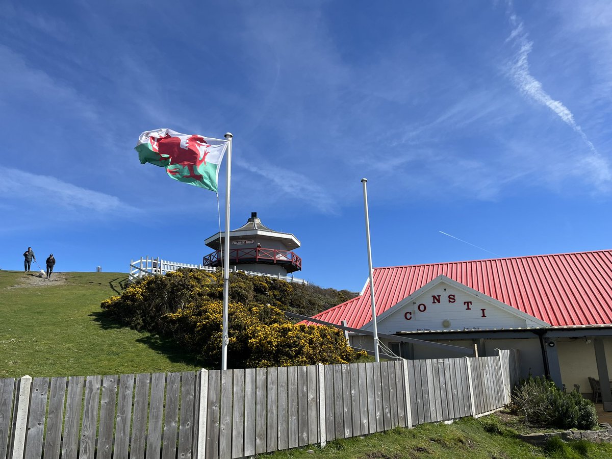 Finally took the Cliff Railway up Constitution Hill to tick another #Hinterland #YGwyll location on my list. Here’s today’s (the “Police Station” is a repeat).