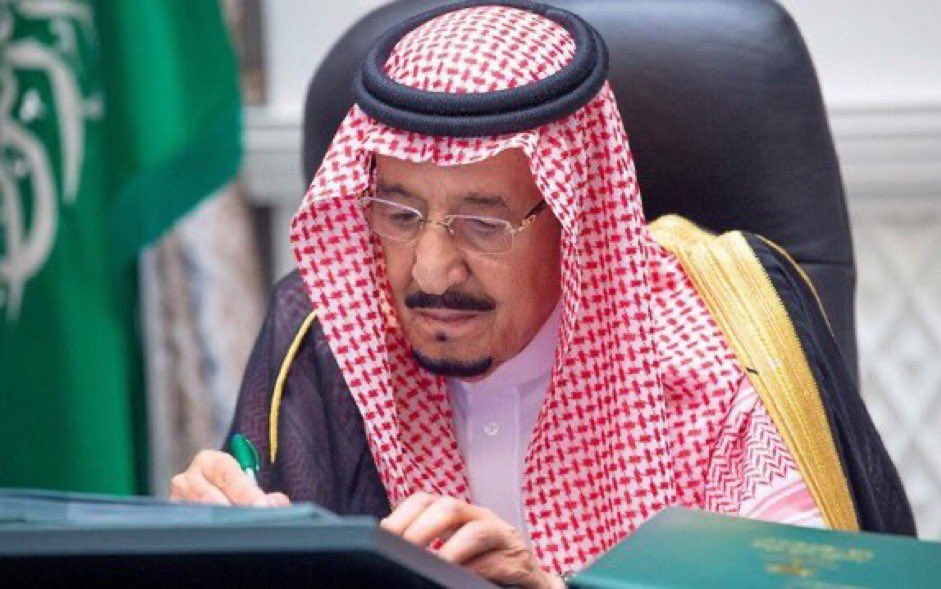 layan12388's tweet photo. تكفا ياباب سلمان هالاسبوع نبغاه اخر اسبوووع تعبان  ورهااق وسهههر تعبنا  يحفظك لنا🤍
 #اجازه_15رمضان https://t.co/mF6hKQ89yg