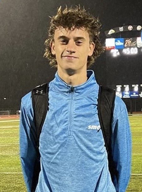 Senior Wyatt Haughton of Shawnee Mission East has had quite the cross country and track career. At last year’s state track and field meet, Haughton finished 1st in the 800, 1st in the 1600,
and 4th in 3200. This past fall, he set a new state record in the 5K, running 14:46.80.
