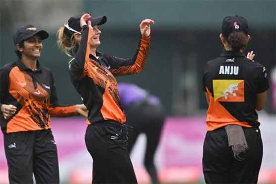 DunyaNews's tweet photo. فیئر بریک ٹورنامنٹ: فالکنز ویمنز کی ٹورنیڈوز کو 41 رنز سے شکست #Sports #Cricket #CricketTwitter #FalconsFlutter https://t.co/S3cHlQty2r https://t.co/DkdlYGhyUm