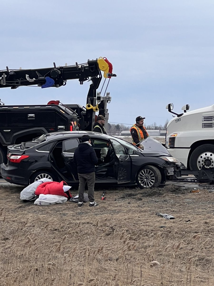 maps360's tweet image. Autoroute 20 bloquée direction ouest au kilomètre 164 depassé Drummondville 
Accident 
File d’environ 5 kilomètres