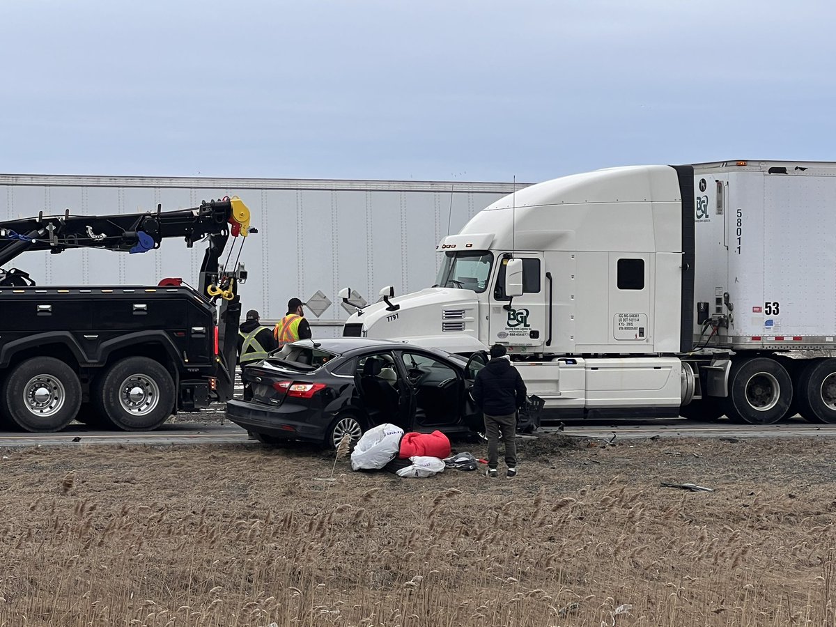 maps360's tweet image. Autoroute 20 bloquée direction ouest au kilomètre 164 depassé Drummondville 
Accident 
File d’environ 5 kilomètres