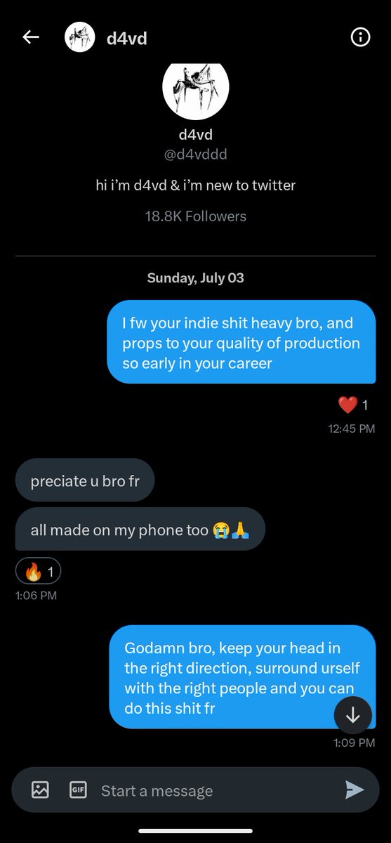 DevnChanceF's tweet image. Throwback to me finding the legend @d4vddd a few weeks before he blew up. Now this mfer out here selling out shows and touring all over Europe and North America. Proud of you man the best is yet to come. 🔥