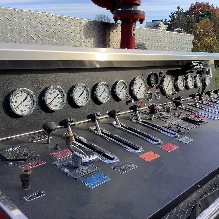 municibid's tweet image. Hurry up and bid before it's too late! This 1994 International 2000 Series Fire Engine is a rare gem with only 39,362.8 miles on it. The auction is ending soon, so act fast!  mbid.us/42YROEO

#fireengine #international2000 #auctionsale #raregem #lowmileage #firefighting