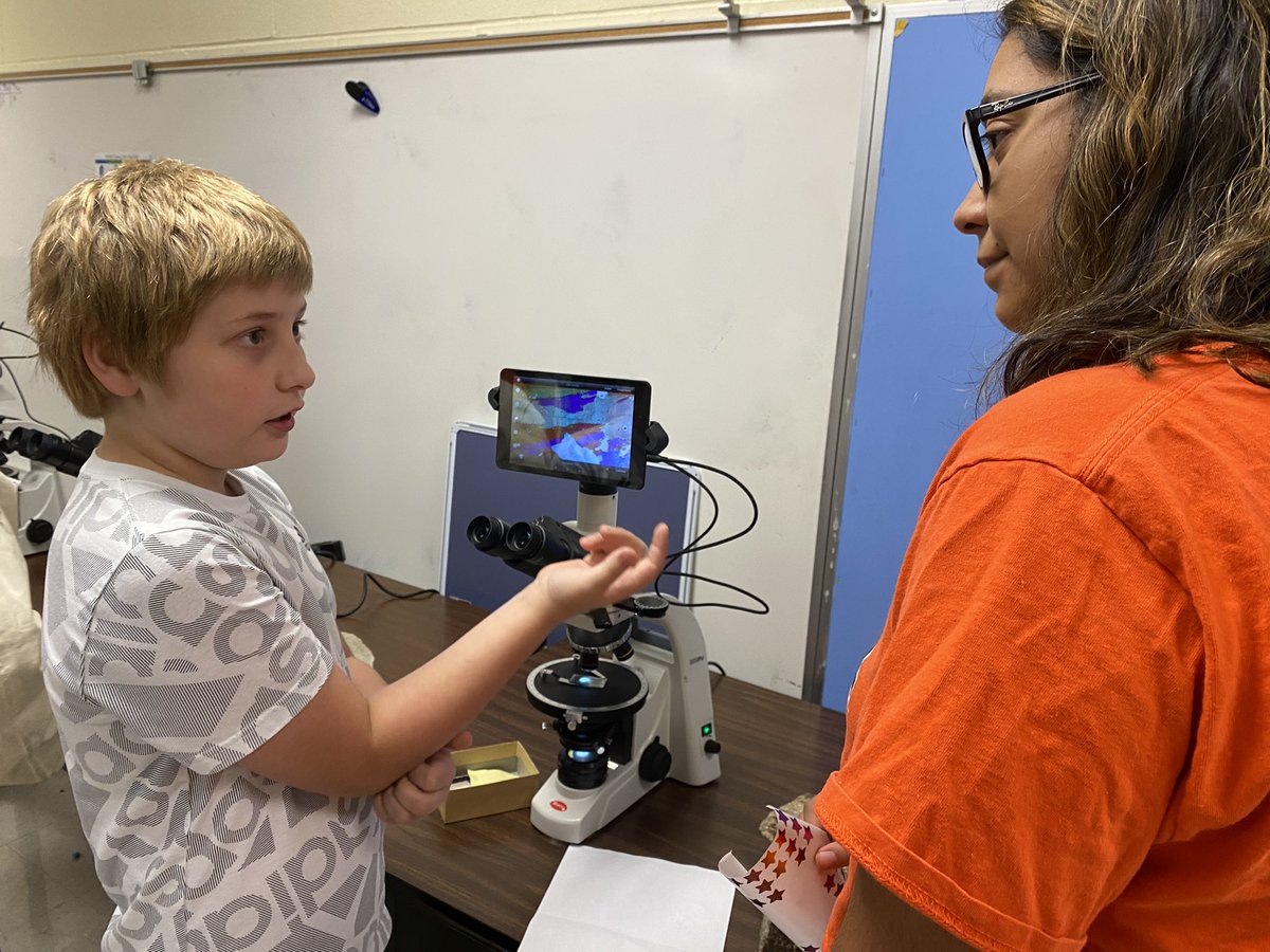 bflores185's tweet photo. A huge thank you to the UTSA Earth &amp; Planetary Science Dept for teaching our @NISDElrod Eagles some fun hands-on activities on volcanoes, fossils and the rock cycle. It was a blast! @UTSASciences @NISDScience https://t.co/G7geoYIhoq