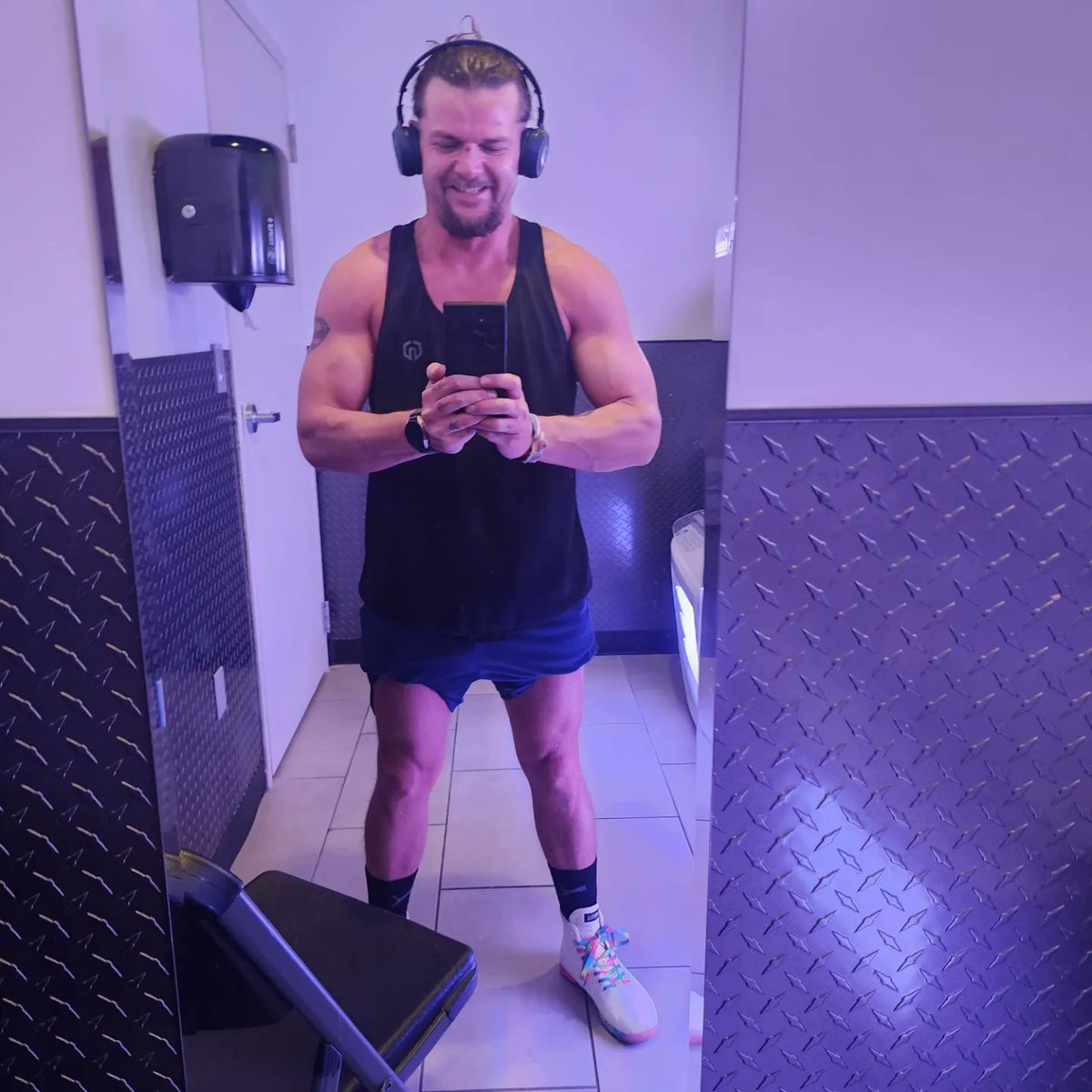 Rotten_Totten's tweet photo. 101 floors on the stairs master in 20 mins pr 
Burn outs on bench maxed 185 5 reps 
Pr
Getting after it daily https://t.co/3yRBlHpY2k