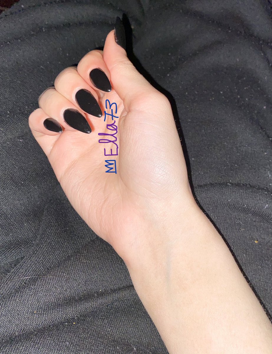 ellaladomina73's tweet photo. Rembourse ma manucure 64$๐
๐ธ
Refund my nails ๐
๐ธ
#findom #femfom #canadianfindom #canadianfemdom #nailsfetish #handsfetish #finsub #humanatm #cashslave #falsenails #remboursement #refundme https://t.co/02aBmqrrkl