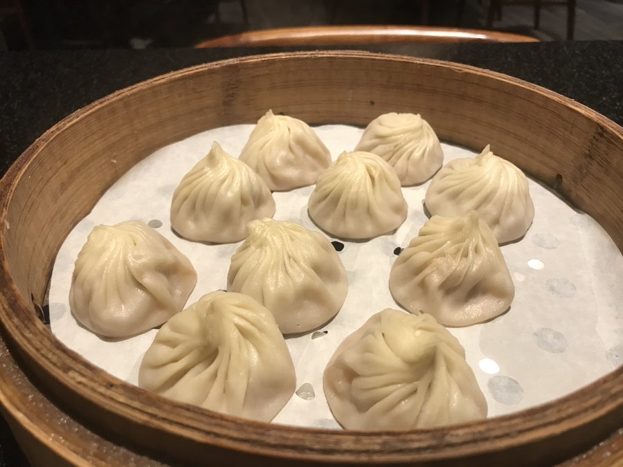 Crab & Kurobuta Pork Xiao Long Bao 蟹肉小籠包