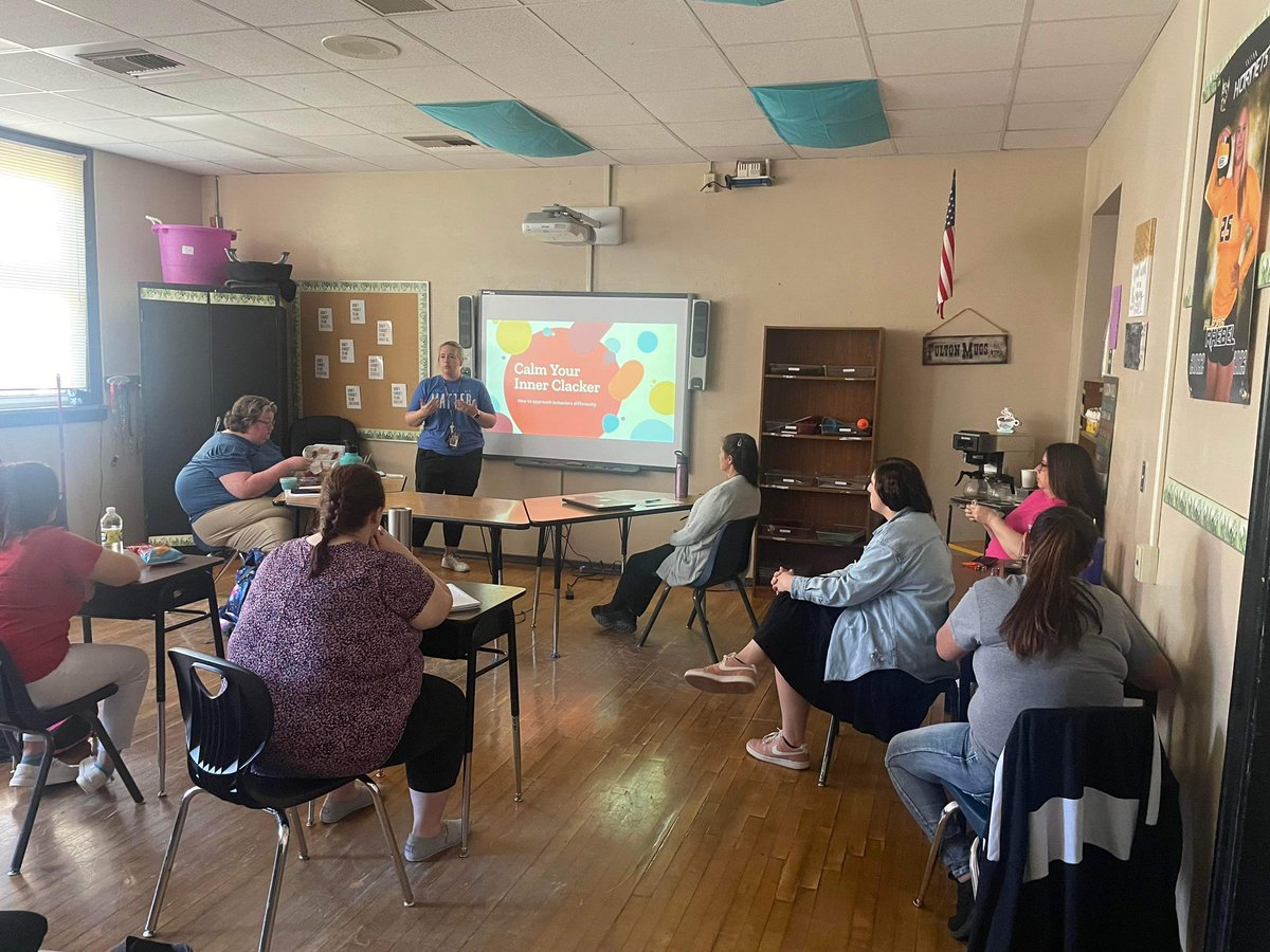 afunteacher's tweet image. Today I had the pleasure to present to some staff members @FMS_Hornets about approaching behaviors differently and introduce them to @ConsciousD Thank you so much for having me #FultonProud