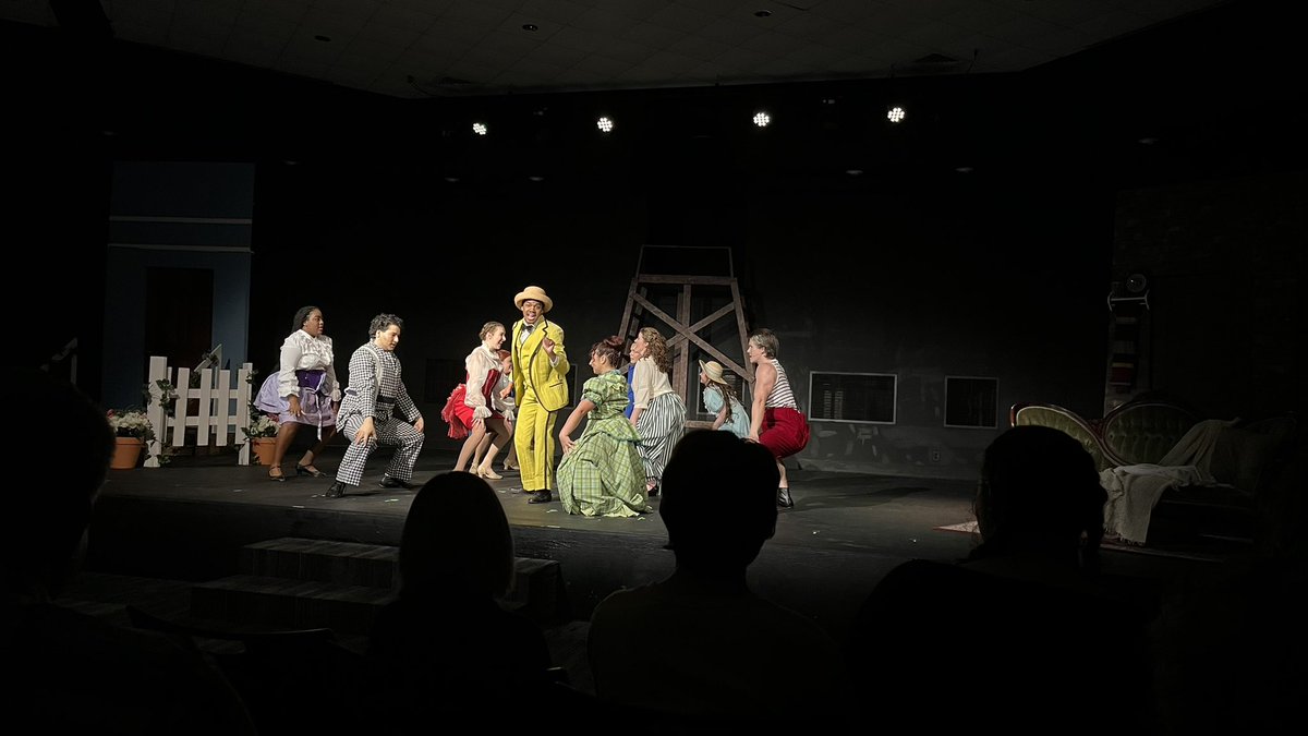 AMSLCramerELA's tweet photo. Nice performance from the University of Mobile School of the Arts # https://t.co/08ySOaBDrT