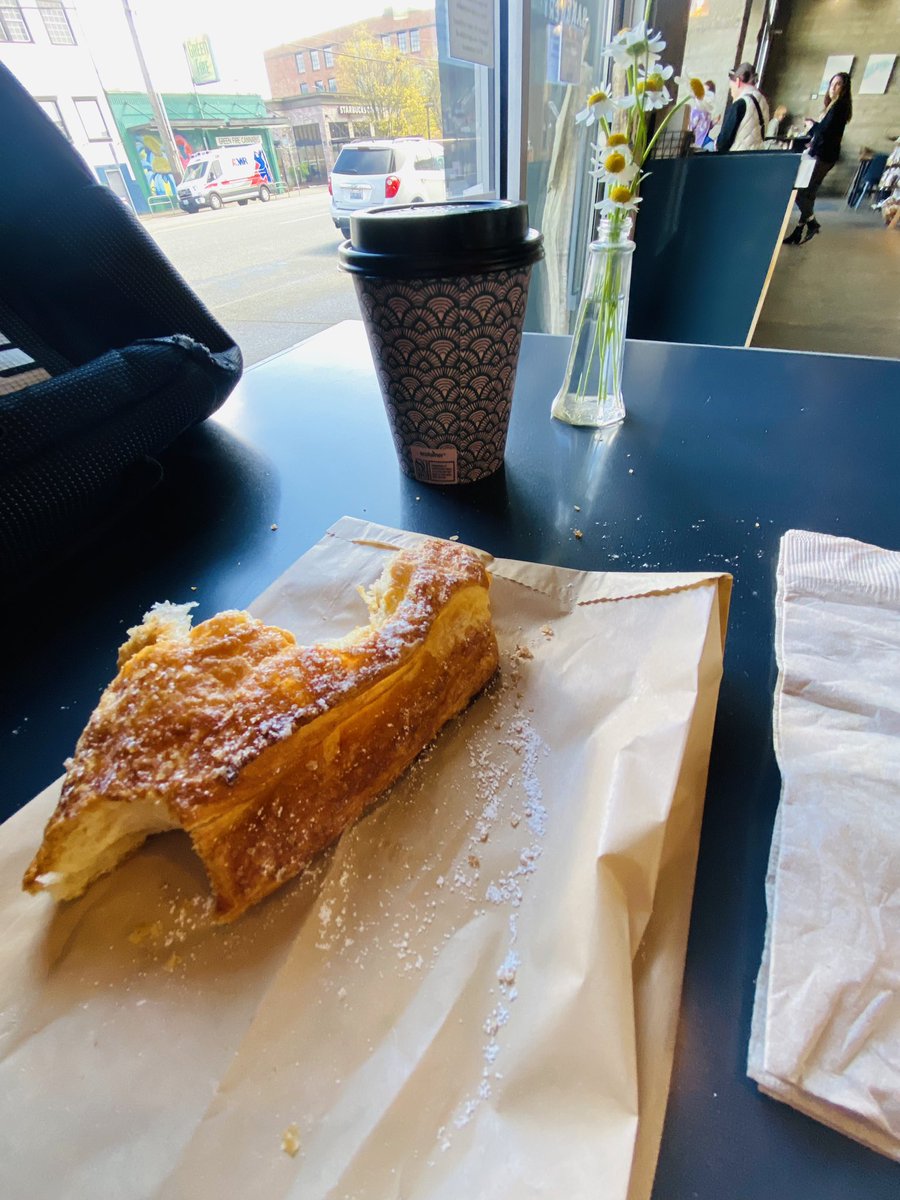 Life lesson #395, do not inhale when eating desserts covered in powdered sugar. Love @MacrinaBakery in Seattle. Always feels like home, and the desserts… whoa!