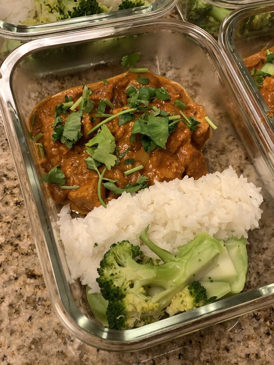 darkraikiri's tweet photo. More to the cooking list in the past few months: Alfredo pasta (again), butter chicken, beef stew, and a poke bowl https://t.co/bNtagfRX8g