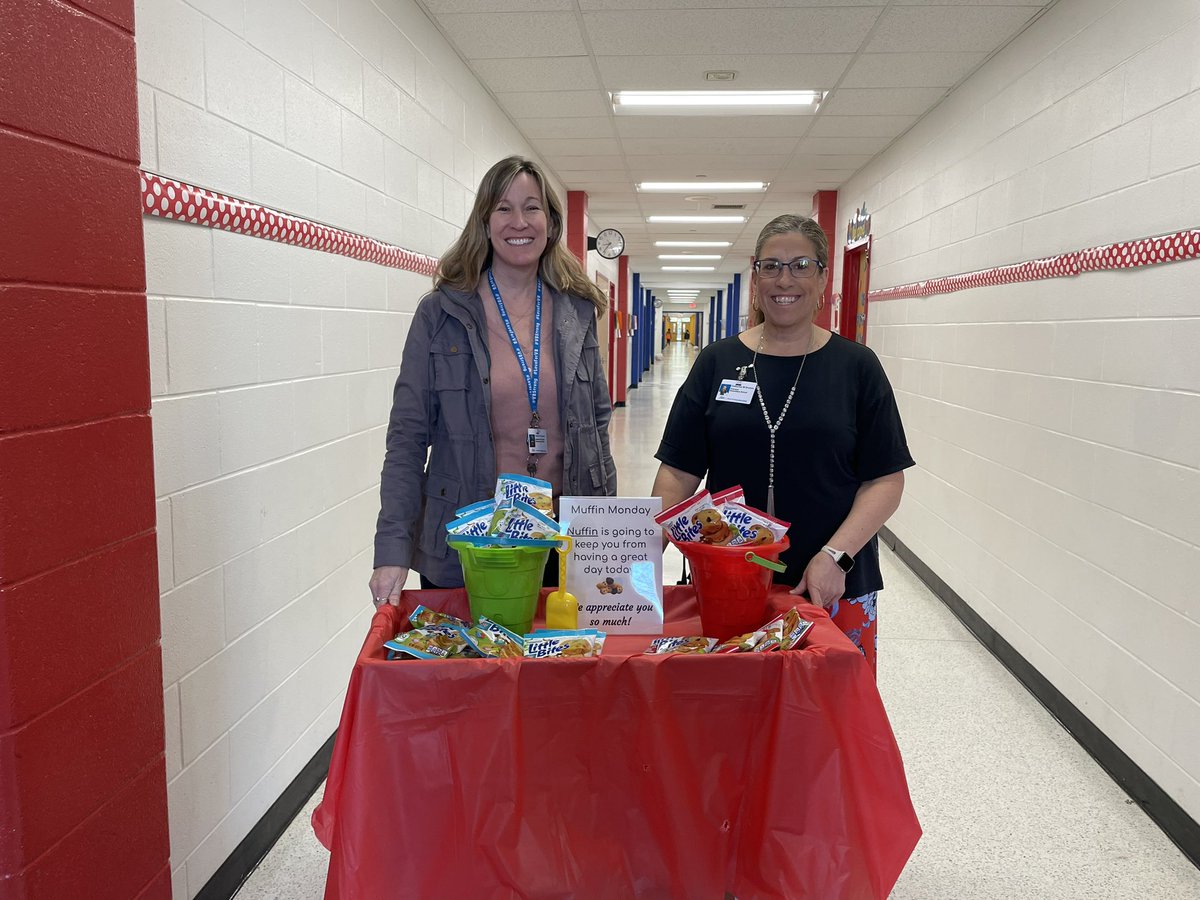 Mrs. Del Rosario, M.Ed. (@mspomponio) on Twitter photo Muffin Monday! How cute is our admin team?! Thank you so much for all you do for us!🫶🏻 <a href="/CathyBrumm/">Cathy Brumm</a> <a href="/MsOConnor33/">Amy O'Connor</a> <a href="/BaysideBulldog/">Bayside Bulldogs</a> Muffin Monday! How cute is our admin team?! Thank you so much for all you do for us!🫶🏻 <a href="/CathyBrumm/">Cathy Brumm</a> <a href="/MsOConnor33/">Amy O'Connor</a> <a href="/BaysideBulldog/">Bayside Bulldogs</a>