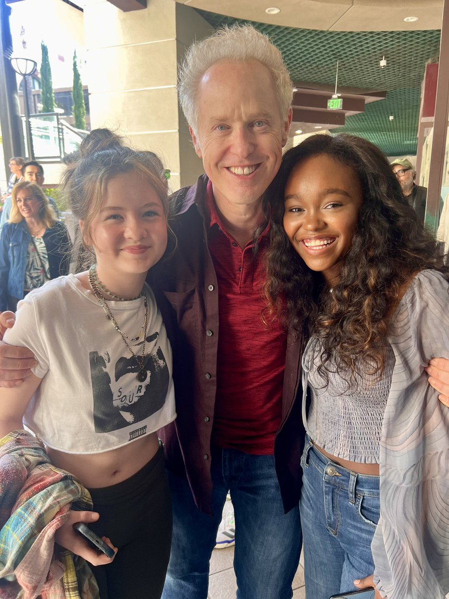 Supporting fellow <a href="/blumhouse/">Blumhouse</a> #exorcist cast <a href="/RaphaelSbarge/">Raphael Sbarge</a> at the screening of his doc #onlyintheaters 
#oliviamarcum