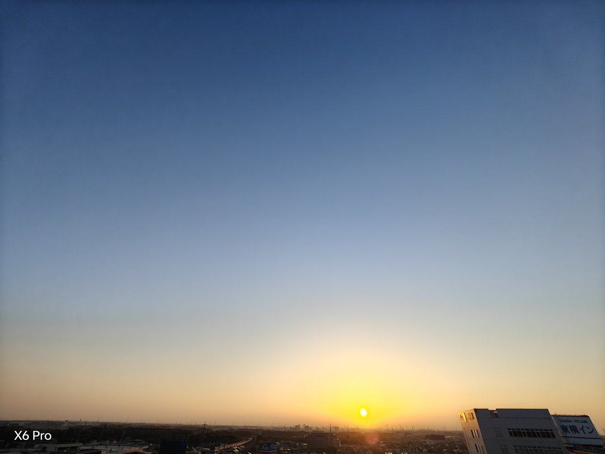 WerthLeon1's tweet photo. ３。5:35　×0.6超広角
#x70Pro+  → #FindX6Pro
４。5:52 　×1
#x90Pro+ → #FindX6Pro

今日は健康診断。特に対策もしていない。どうかなぁ？！早く検査を終えて食事したい。 https://t.co/MafTju6ktz