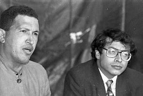 Henry593630831's tweet photo. @TarekWiliamSaab #Cuántos kilometros de jóvenes asesinados, torturados e inocentes presos: resume esta #macabra imagen ? https://t.co/sOz6fRnyJE