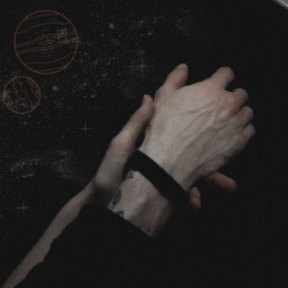 JEREJ3AN's tweet image. without downloading any new pictures, describe your fav marauders era character in four images