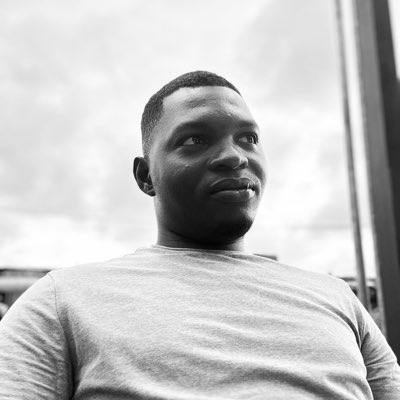 HeivetSimone's tweet photo. #NouvellePhotoDeProfil https://t.co/SRomvE3Nug