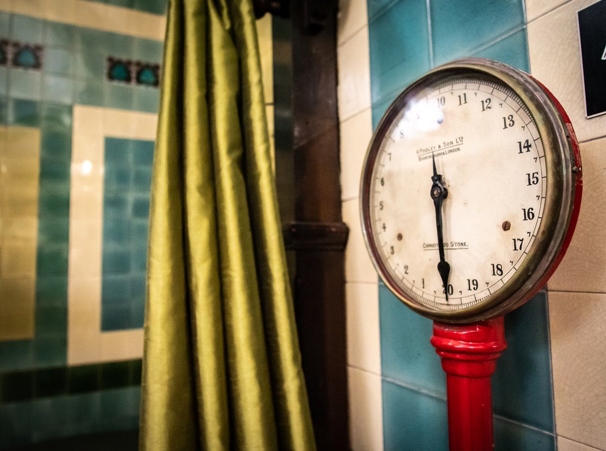 FriendsBaths's tweet photo. Our #TuesdayTreasure is the #vintage scales in the frigidarium (cooling room). Saved from the skip by the #TurkishBaths regulars ๐ฅฐ
#HeritageMatters #historicpool #SaveCarlislesBaths #communityfacility #originalfeature https://t.co/SHIsMl3fd3